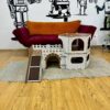Katzenhaus Castel – 2 Etagen – Abnehmbar & Tragbar – Hexagonales Design – Indoor Katzenmöbel aus MDF – Mit Rampen – Für Spiel & Schlaf geeignet